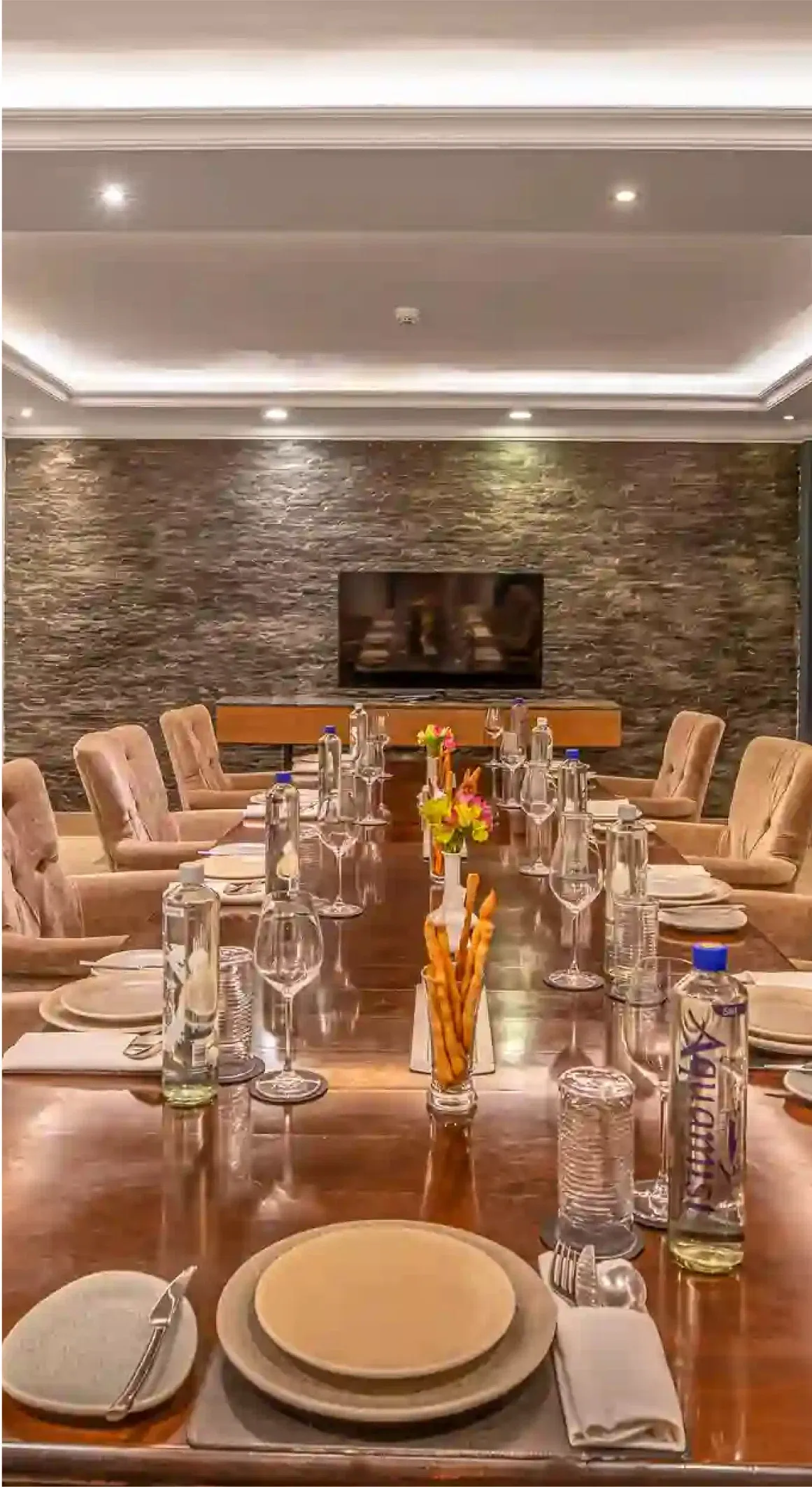 Private Dining - intimate dining space for business and social gatherings